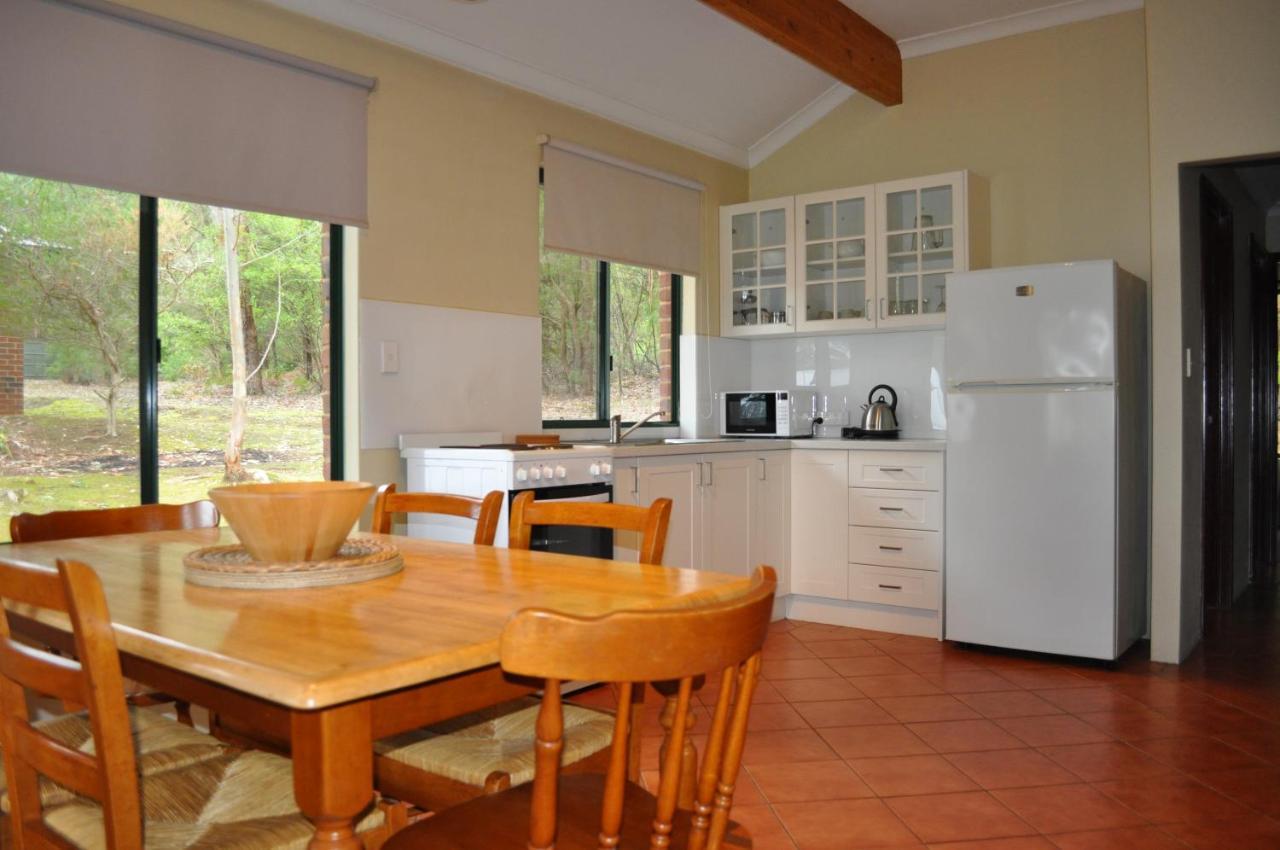 Karri Valley Chalets Pemberton Buitenkant foto